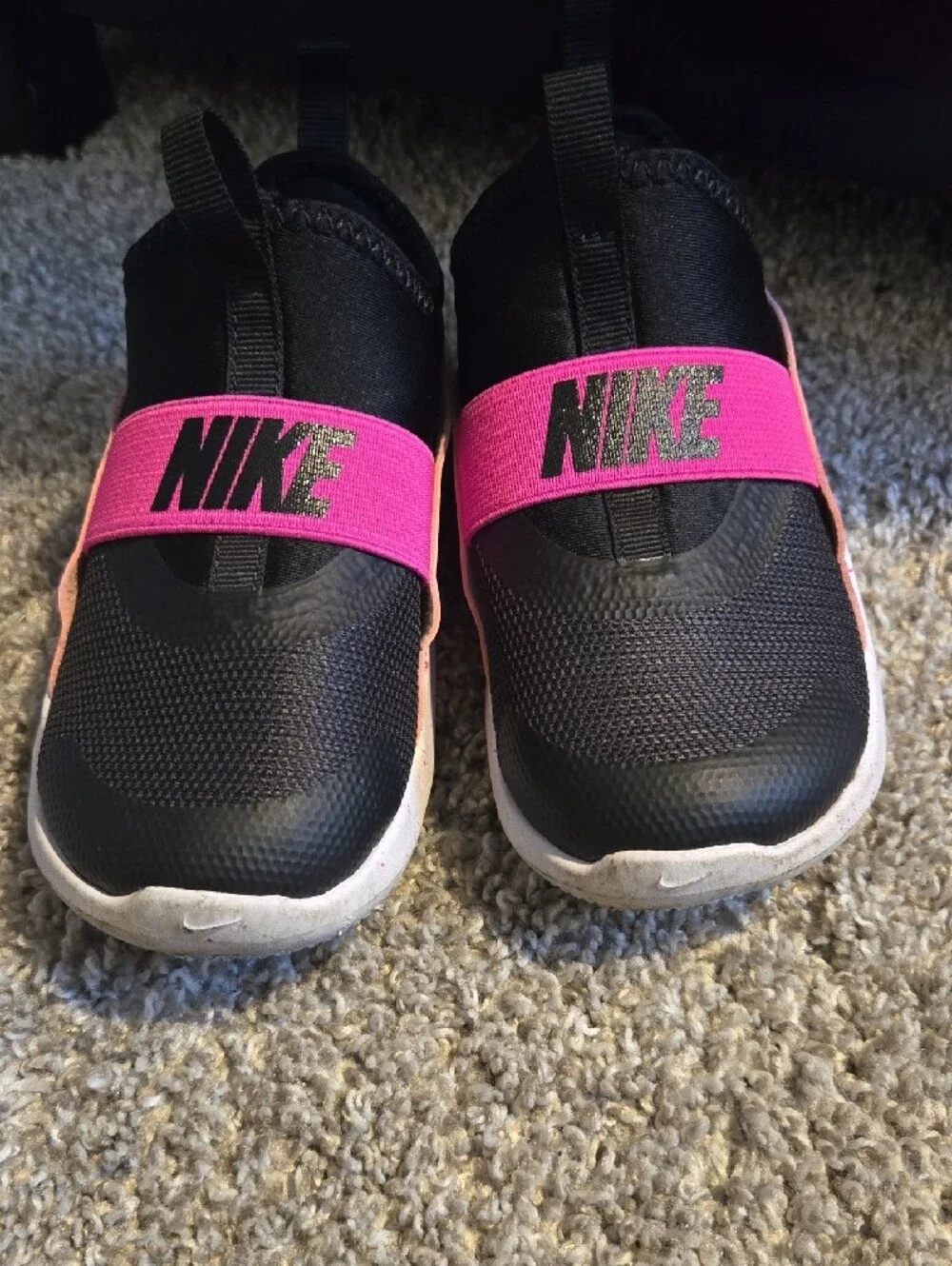 Nike Kids Black Sneakers with Hot Pink Strap